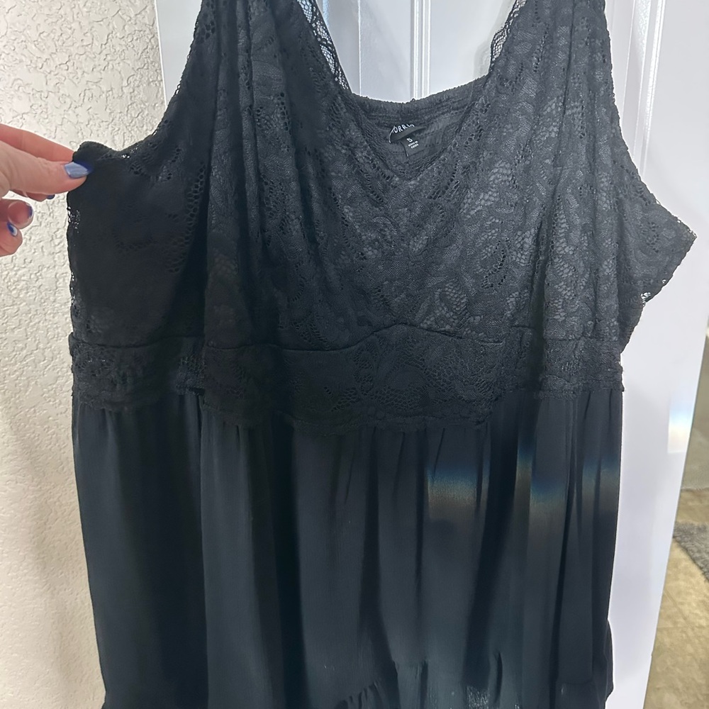 Black Lace Sleeveless Top